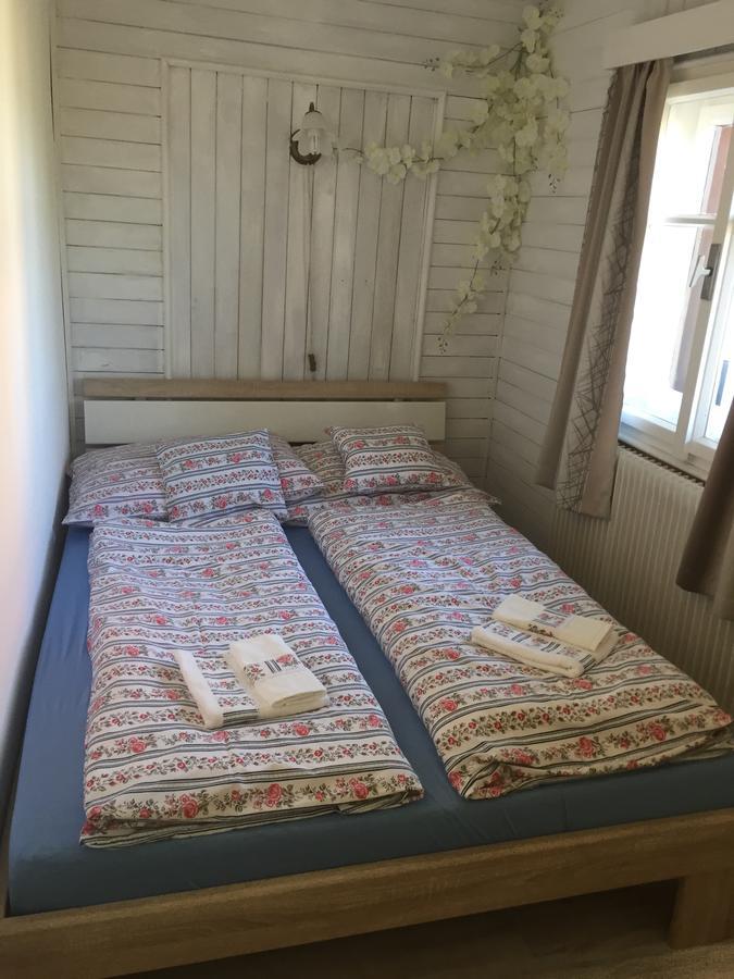 Roubenka Doubravice Vila Hrubá Skála Exterior foto